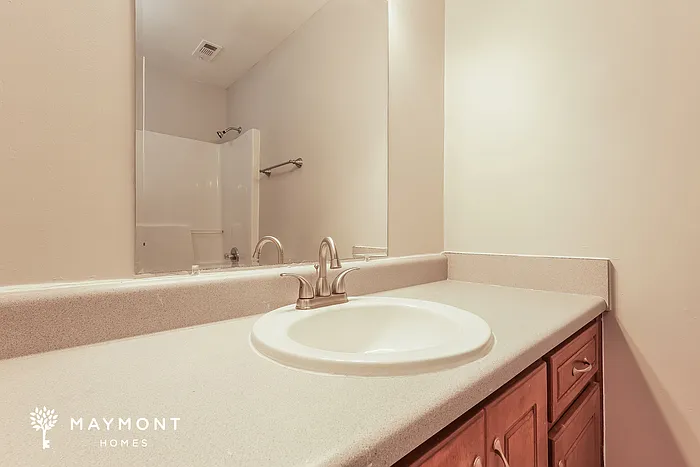 2536 Hanover St — Photo 7