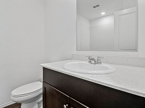 3rd image of 518 Olmstead Dr