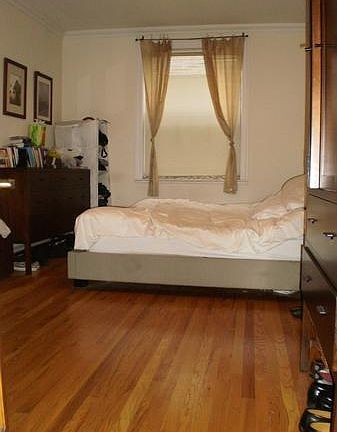 4th image of 305 W 91st St APT 1R