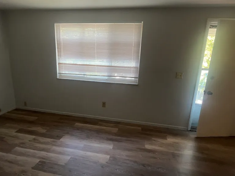1646 E Weber Rd #D — Photo 4