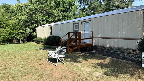 284 Speedway Dr Photo 1 284 Speedway Dr Photo 1