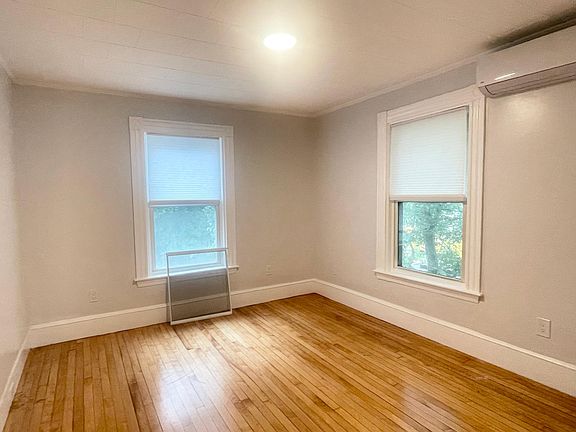 3rd image of 129 Old Colony Ave #2