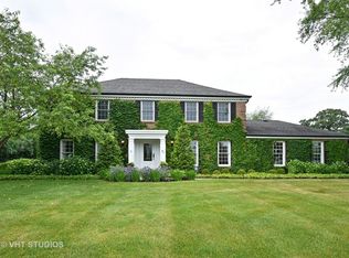 87 Flint Dr, Lake Barrington, IL