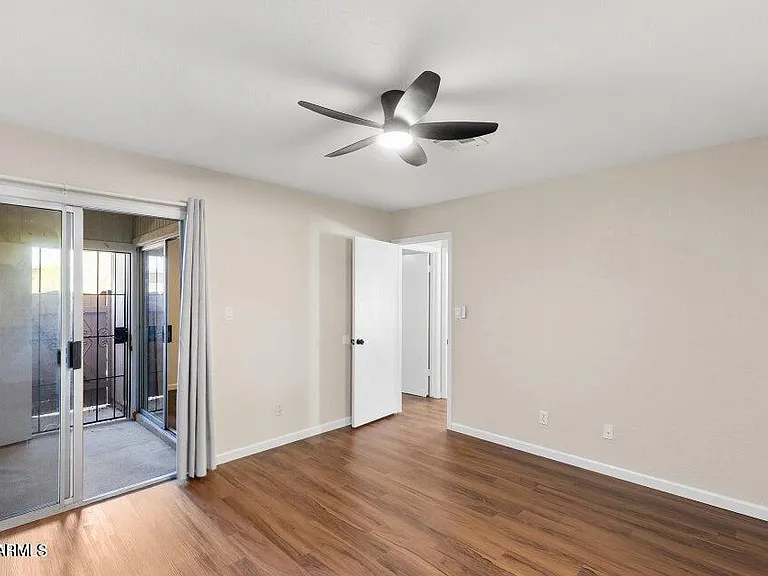 330 W Tonopah Dr #5 — Photo 9