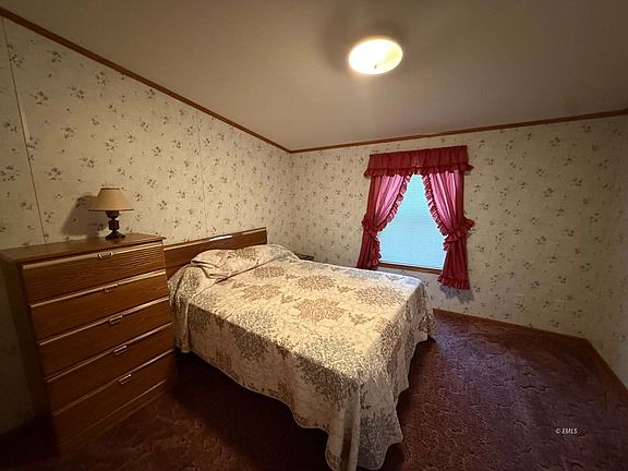 5th image of 705 Silver Sage Dr