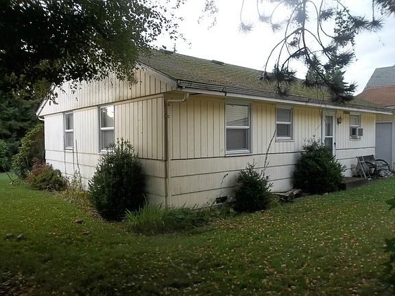 3rd image of 17719 44th Ave W