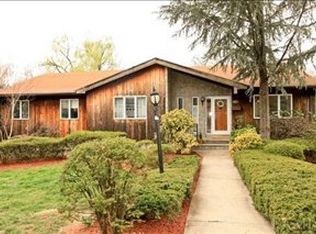 42 Spencer Dr, New Rochelle, NY 10801