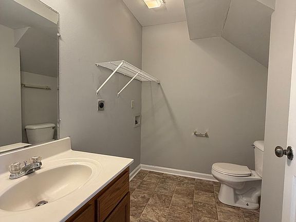 3rd image of 112 Mallory Ct APT 3