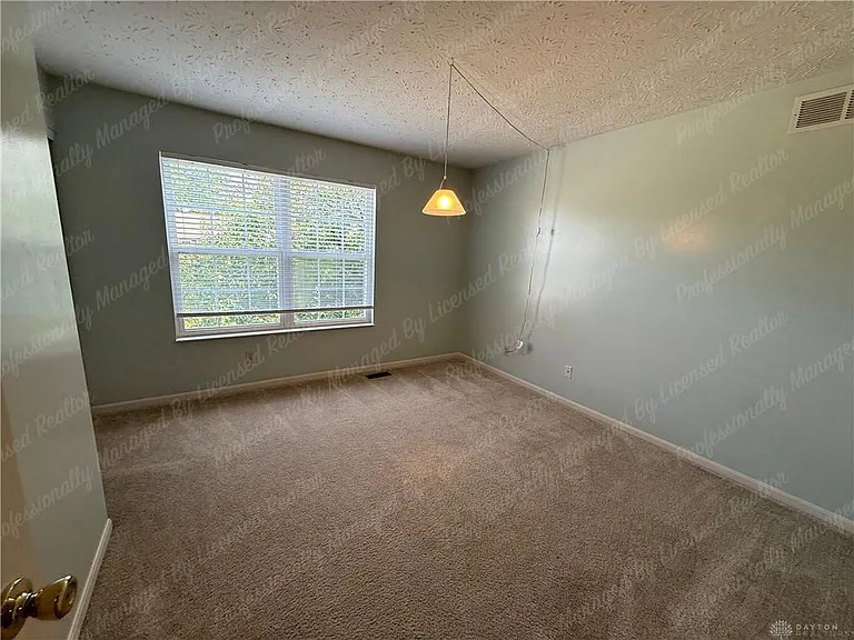4311 Limerick Ln — Photo 36