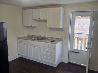 425 Hayward St #2, Manchester, NH 03103