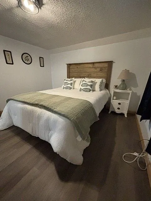 1 bed, 1.0 bath, $2,500 — Photo 1
