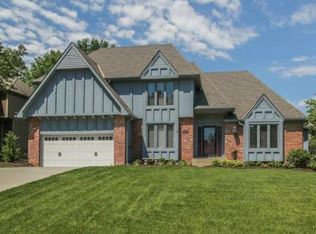 10848 Barton St, Overland Park, KS 66210