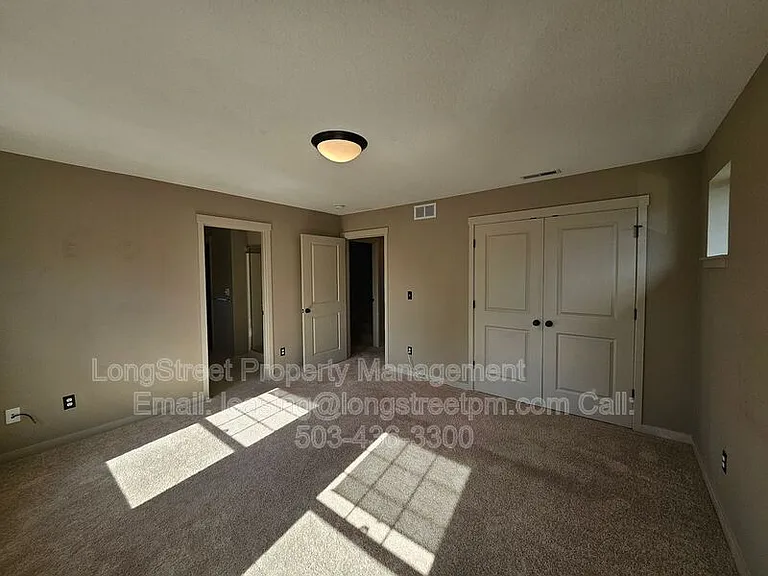 6458 NE 8th Ave — Photo 27