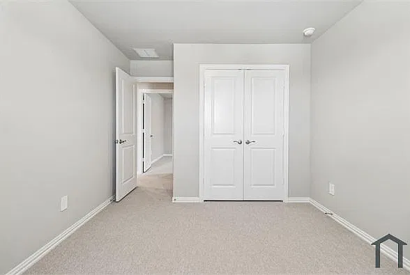 6 bed, 2055 sqft, $3,500 — Photo 4