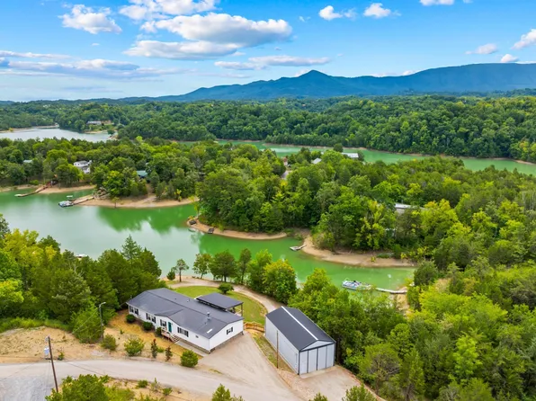 115 Granny Davis Way, Dandridge, TN 37725