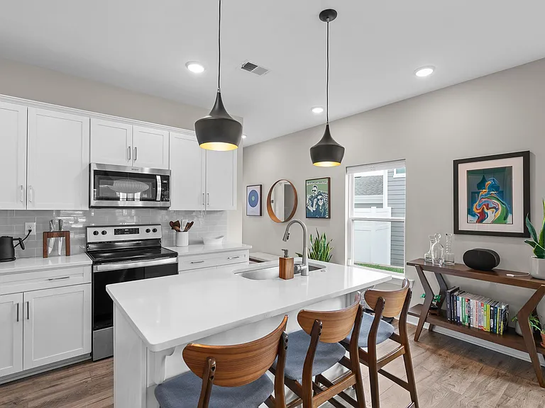 58 Walnut Springs Dr — Photo 4