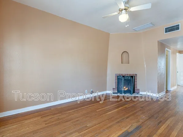 1220 N Olsen Ave, Tucson, AZ 85719