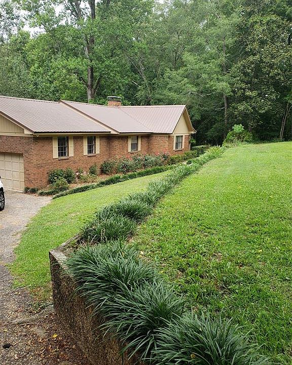 2nd image of 65 Cog Hill Rd