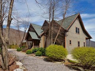 29 Mandolin Ln, Waynesville, NC 28786