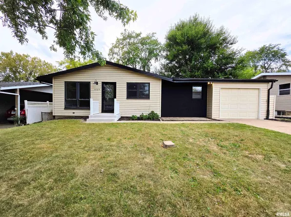 5829 N Western Ave, Peoria, IL 61614