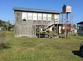 806 W Harrison Ave, Port O Connor, TX 77982