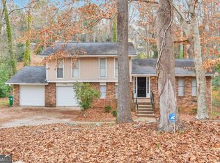 5900 Simone Dr, Stone Mountain, GA 30087