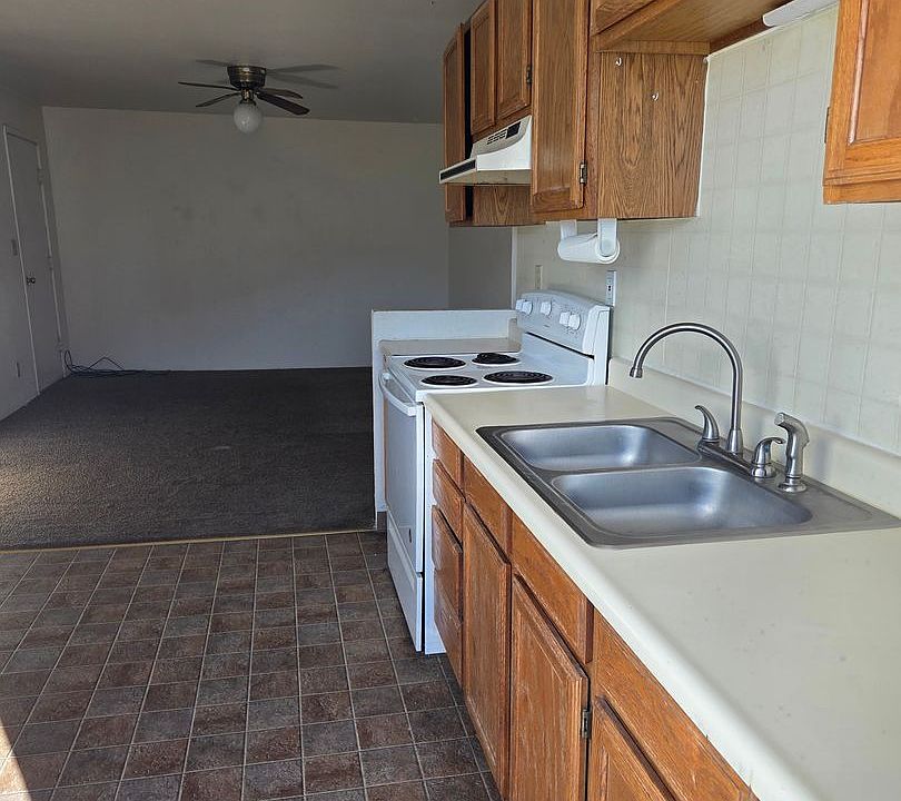 2nd image of 52355 State Highway 376 APT 4