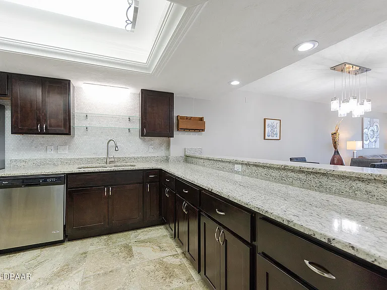 2545 S Atlantic Ave #402 — Photo 17