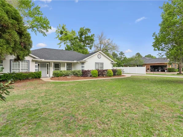 1302 Cate Rd, Brunswick, GA 31525
