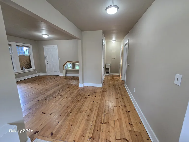 13041 E Marginal Way S #1 — Photo 3