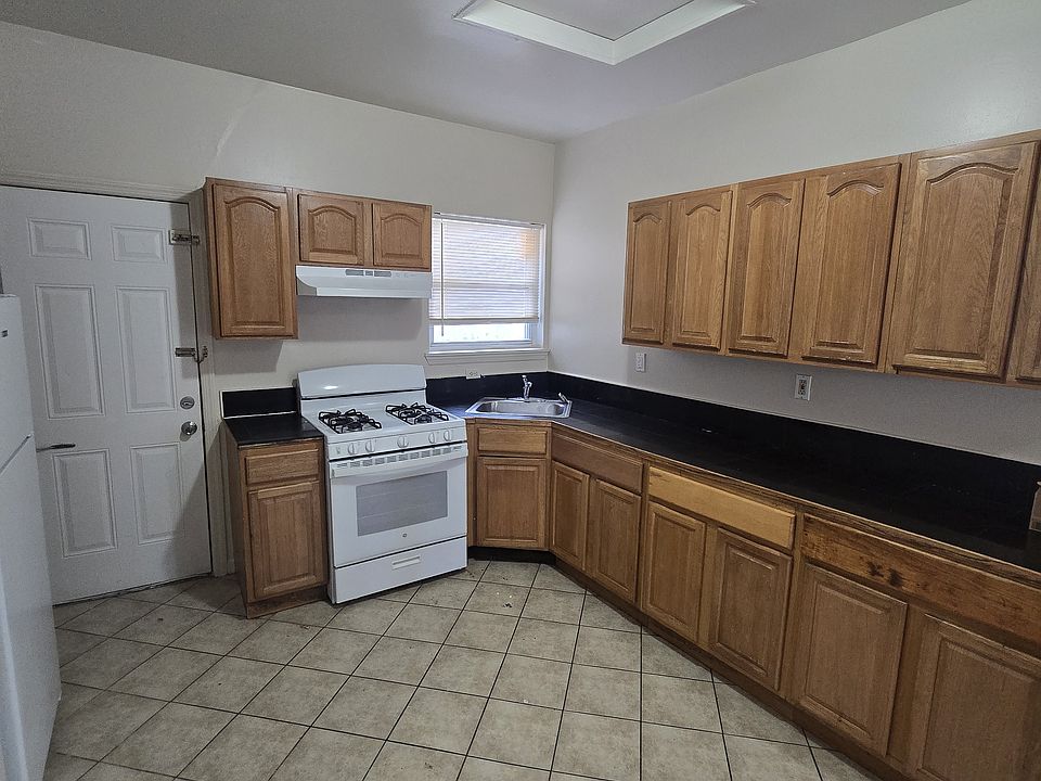 1st image of 509 21st St #3C
