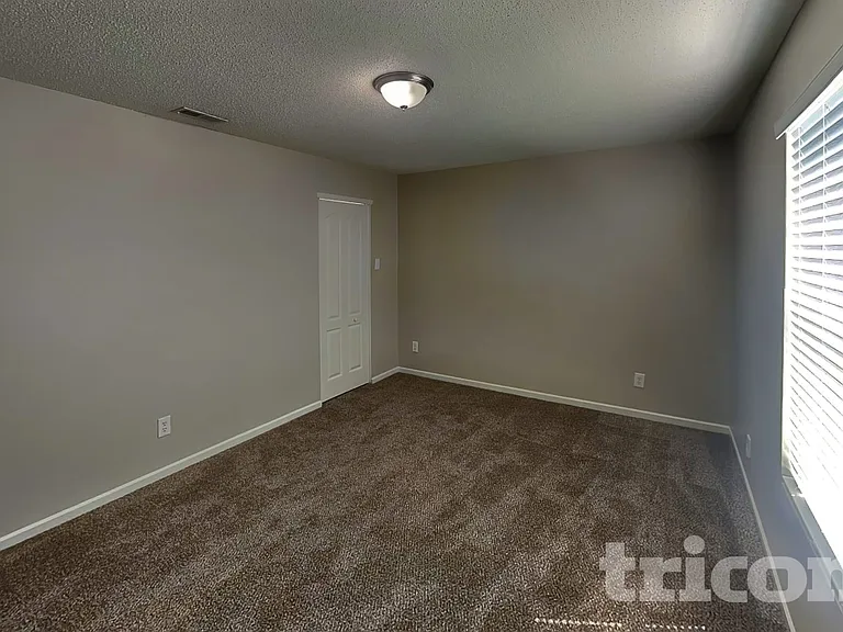 6238 Monteo Ln — Photo 13