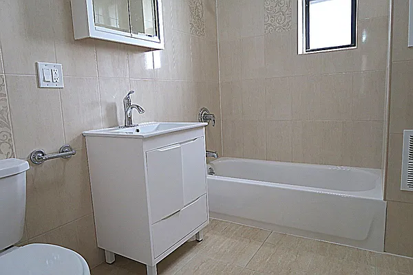 Rented by Level Group | media 4