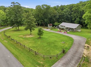 319 Nance Dr, Rossville, GA 30741