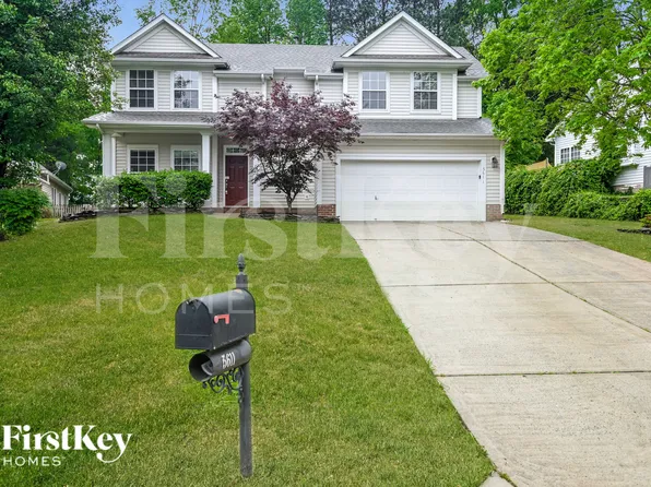 5611 Branthurst Dr, Charlotte, NC 28269