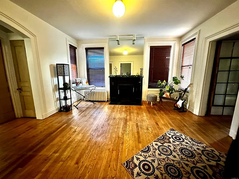 95 Olive St #2 — Photo 2