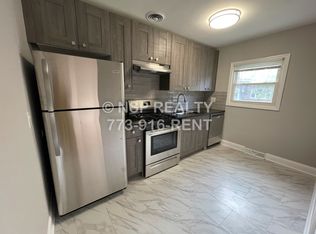 1189 Deerfield Rd APT A, Deerfield, IL 60015