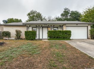 109 Meadow Hill, Converse, TX 78109