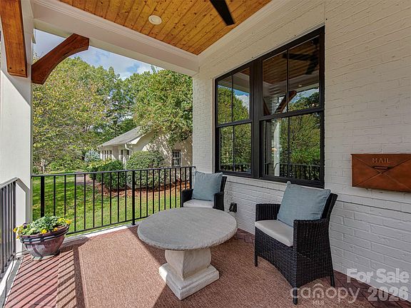 3rd image of 4009 Ridgecrest Ave