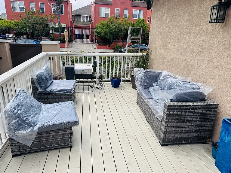 2754 Kenwood Ave #5 — Photo 32