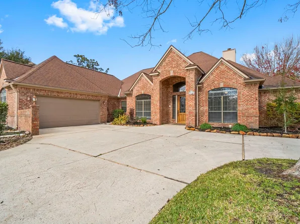 590 Edgewood Dr, Montgomery, TX 77356