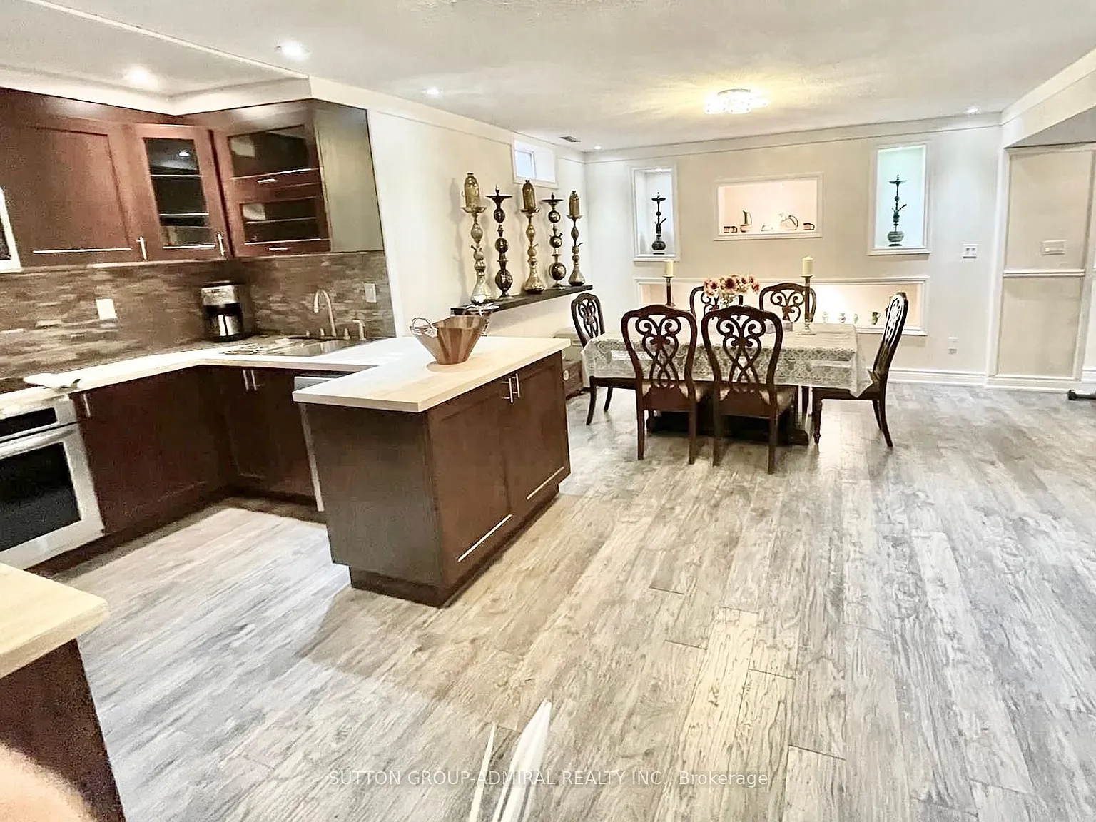 2 bed, $2,300 — Photo 4