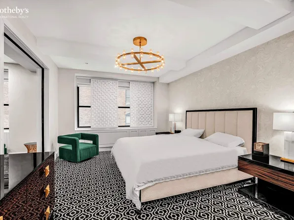 110 Central Park South image 9 of 19