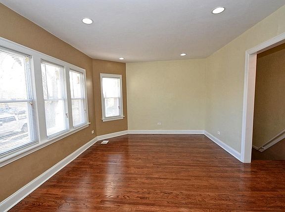 4th image of 7038 S Campbell Ave