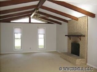 11 Rhododendron Pl, Asheville, NC 28805