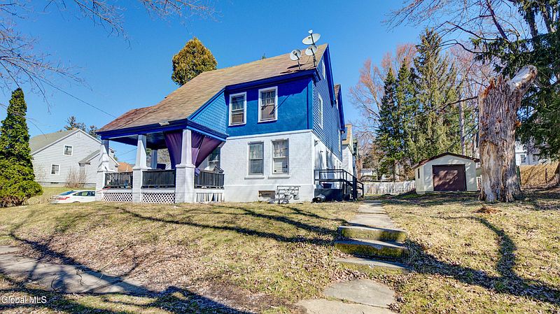 3rd image of 1-3 Taft Place
