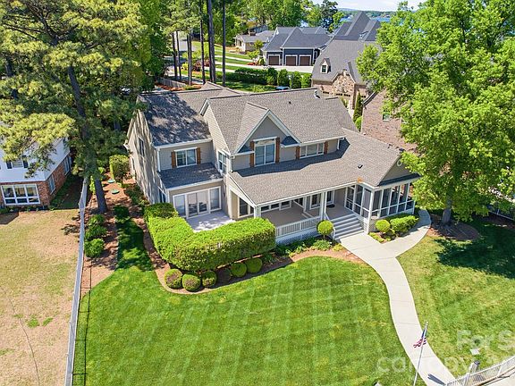 2nd image of 21217 Island Forest Dr