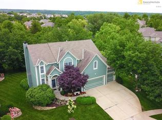 5304 W 160th St, Overland Park, KS 66085