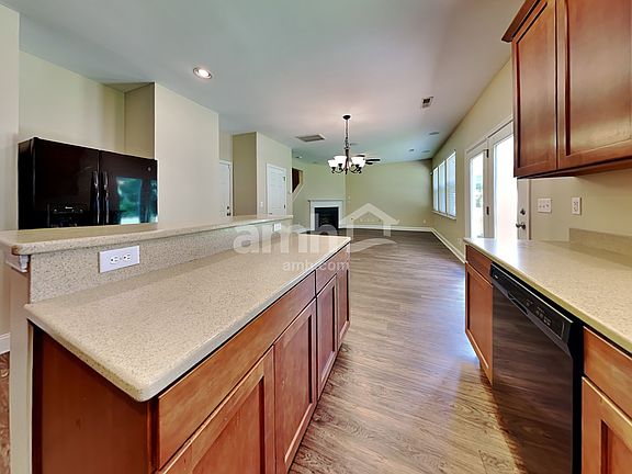 4th image of 264 Woodbrook Way