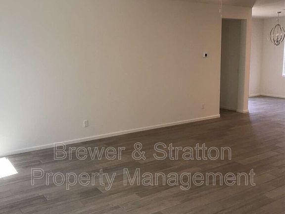 2nd image of 808 W Nova Pl